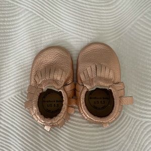 Baby girl leather moccasins - Size 5.5